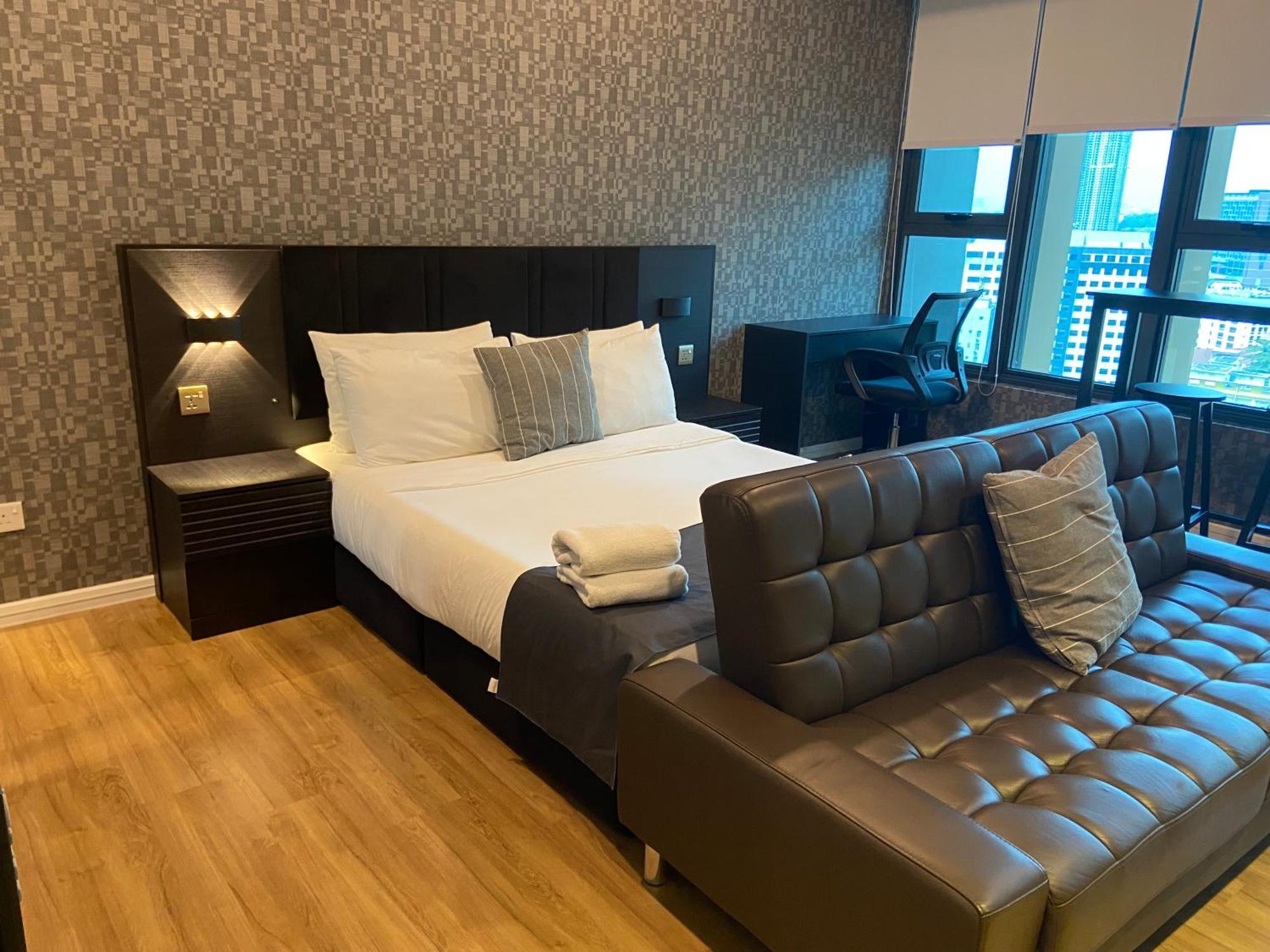 Ceylonz Suites Klcc By Staybliss Kuala Lumpur Esterno foto