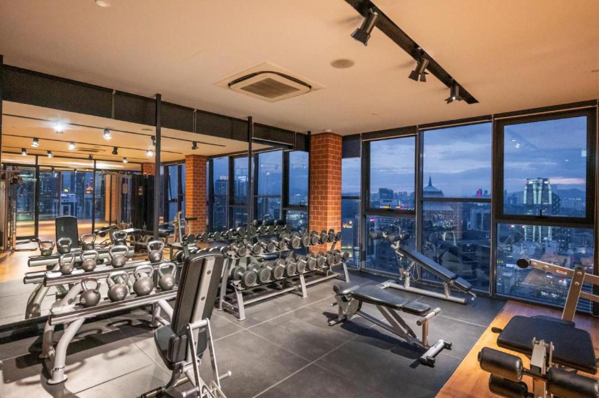 Ceylonz Suites Klcc By Staybliss Kuala Lumpur Esterno foto